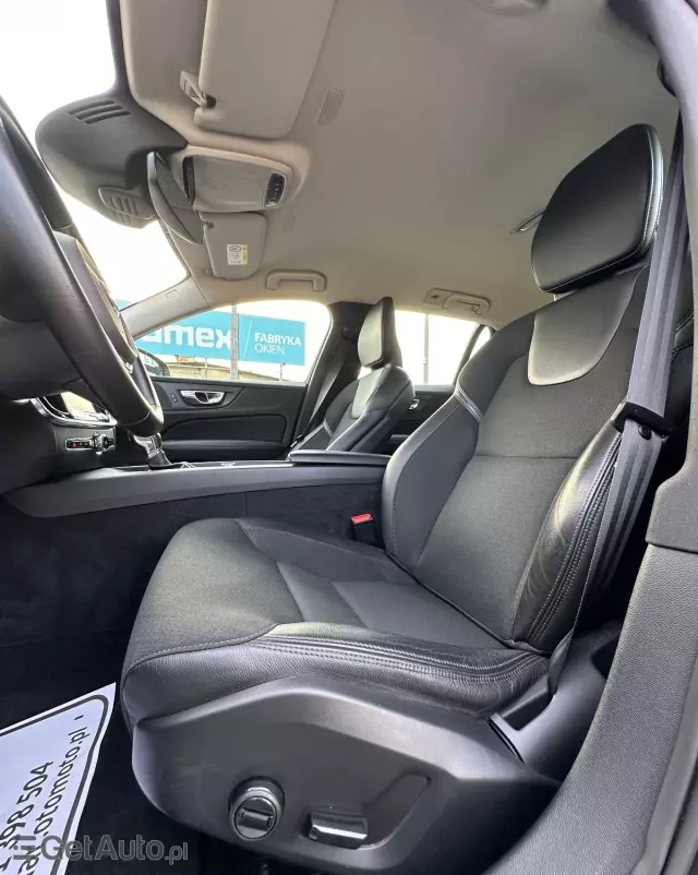 VOLVO V60 Momentum Getr