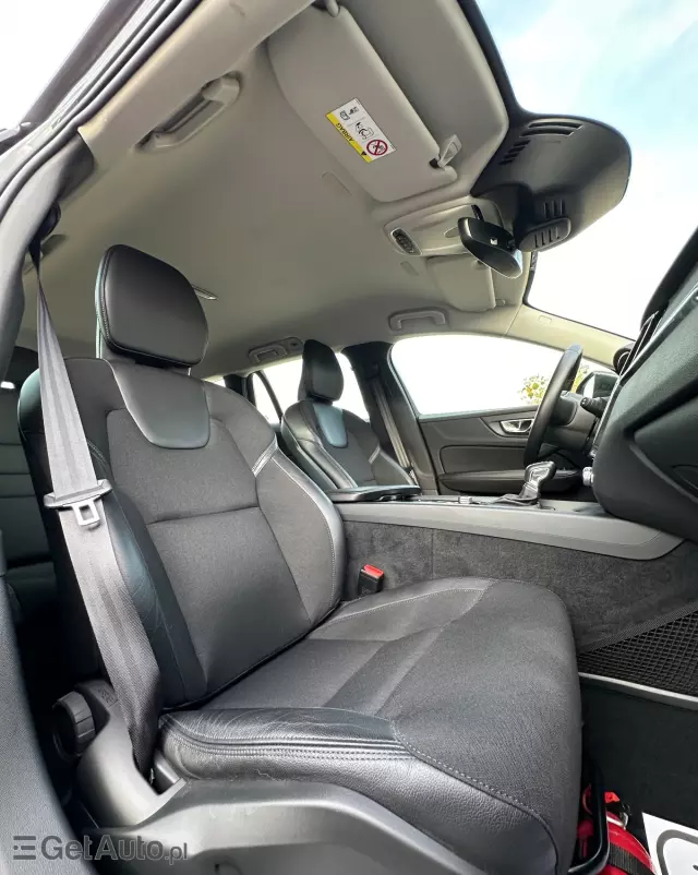 VOLVO V60 Momentum Getr