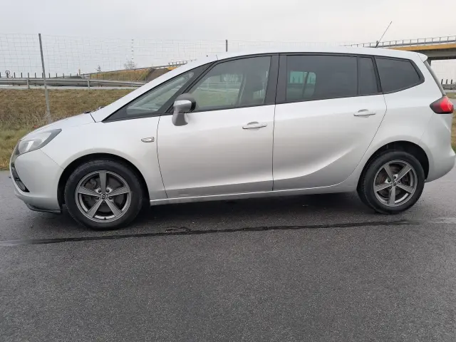 OPEL Zafira Cosmo Aut.