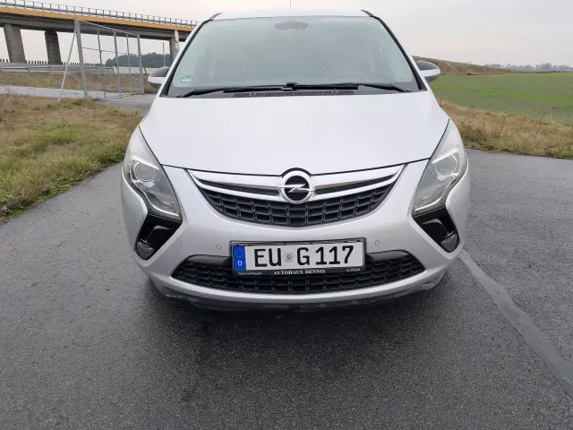 OPEL Zafira Cosmo Aut.