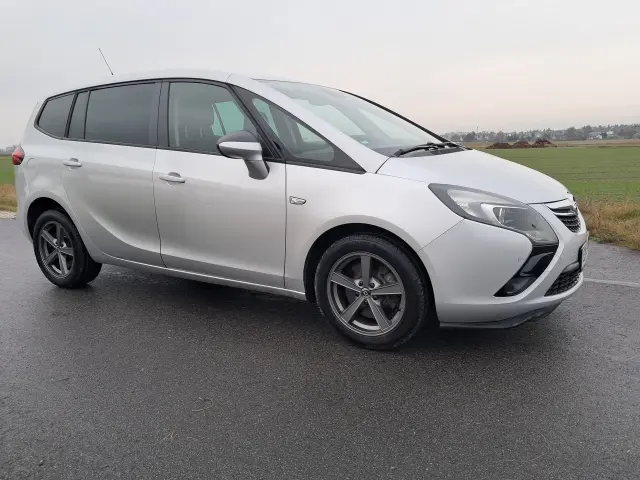 OPEL Zafira Cosmo Aut.