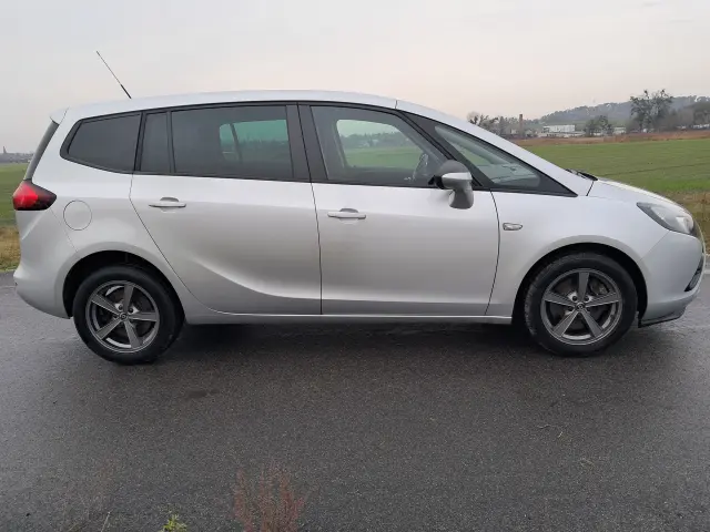 OPEL Zafira Cosmo Aut.