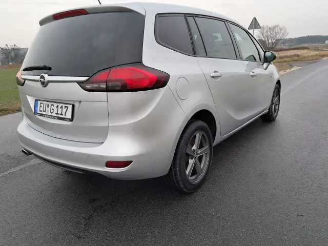 OPEL Zafira Cosmo Aut.