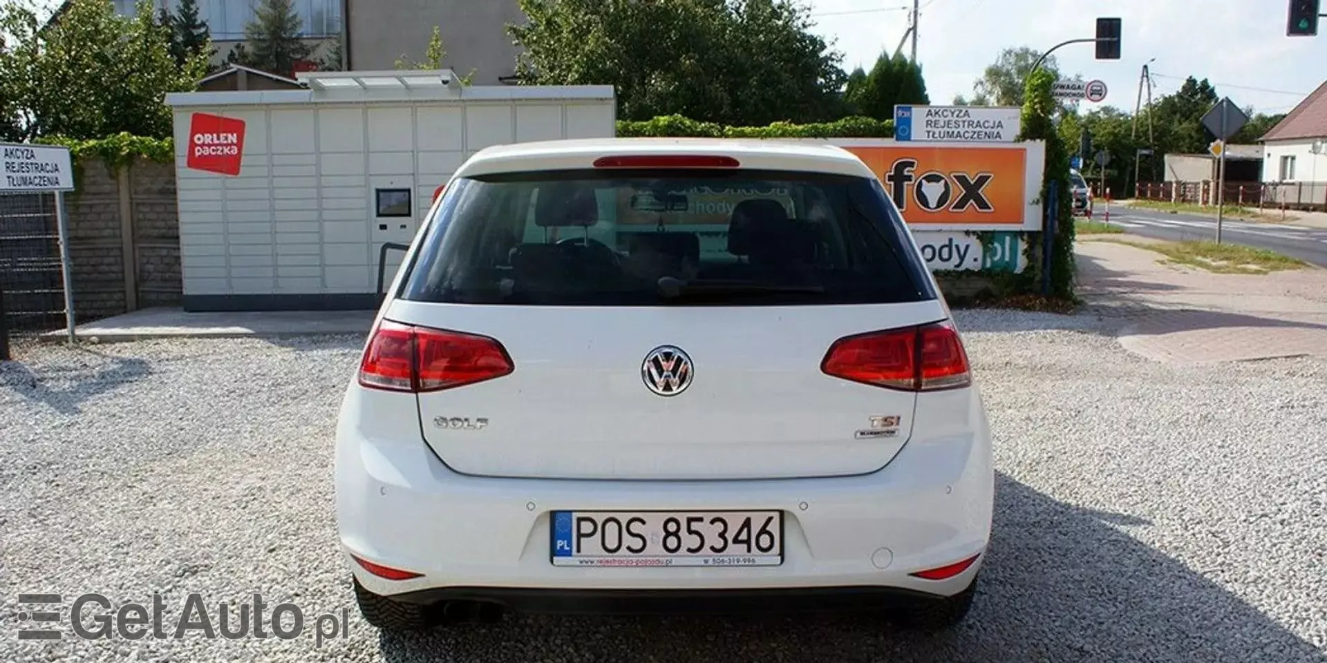 VOLKSWAGEN Golf 