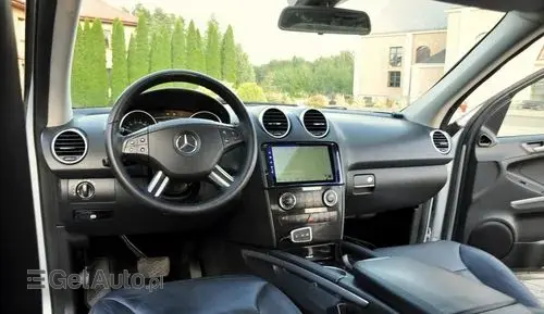 MERCEDES-BENZ ML 