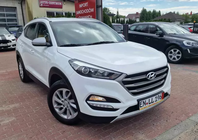 HYUNDAI Tucson 
