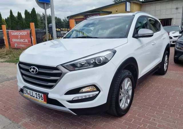 HYUNDAI Tucson 