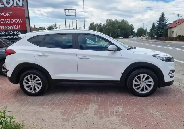 HYUNDAI Tucson 