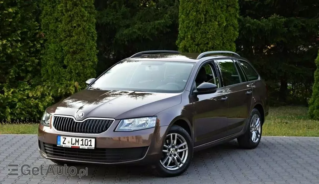 SKODA Octavia 
