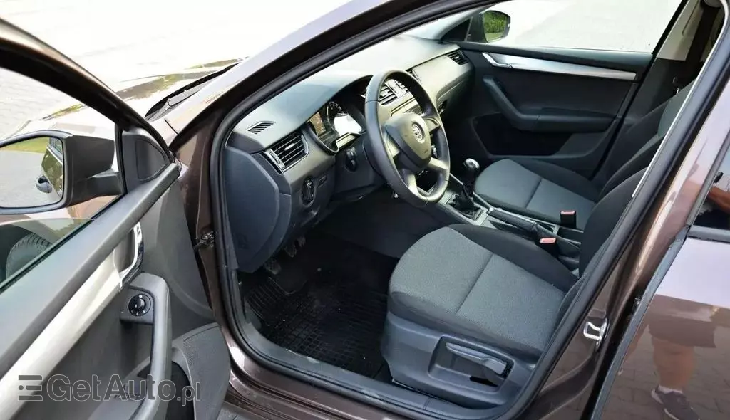 SKODA Octavia 