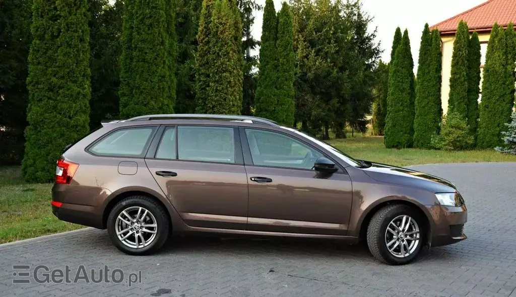SKODA Octavia 