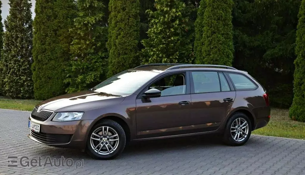 SKODA Octavia 