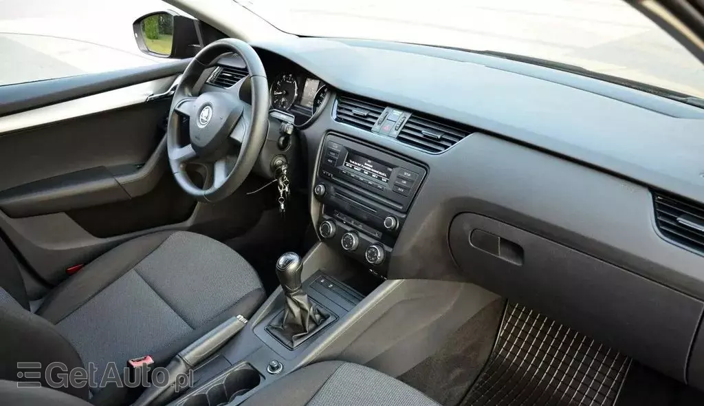 SKODA Octavia 