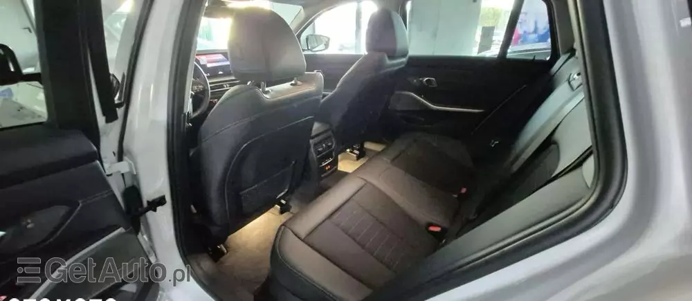 BMW Seria 3 318d Touring