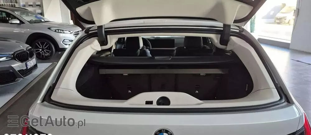 BMW Seria 3 318d Touring