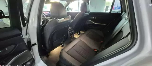 BMW Seria 3 318d Touring