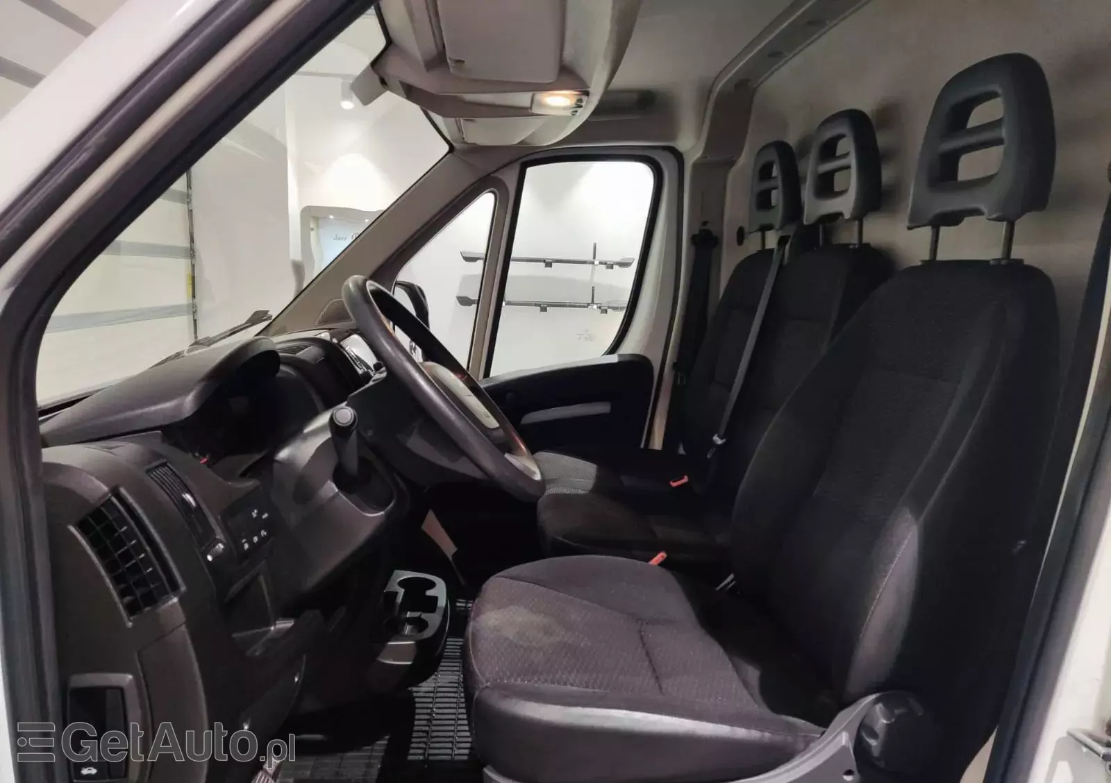 PEUGEOT Boxer furgon PRO L3H2 