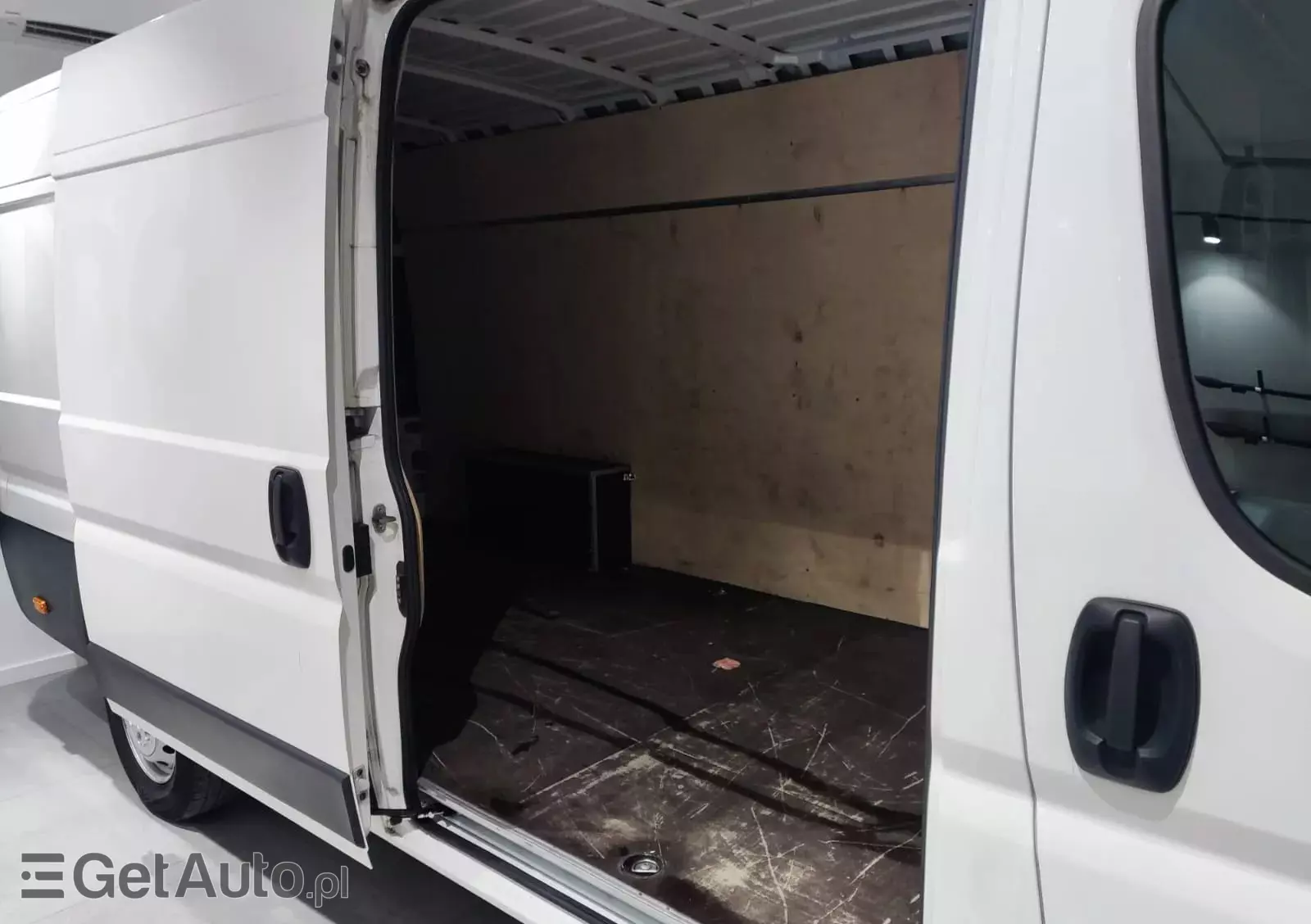 PEUGEOT Boxer furgon PRO L3H2 