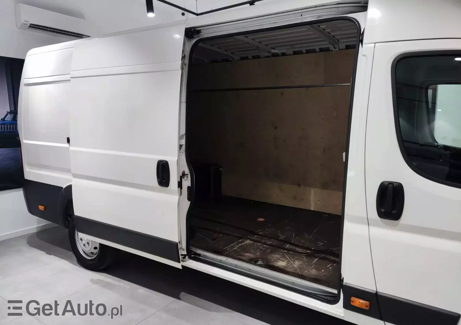 PEUGEOT Boxer furgon PRO L3H2 