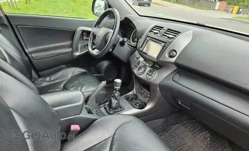 TOYOTA Rav 4 