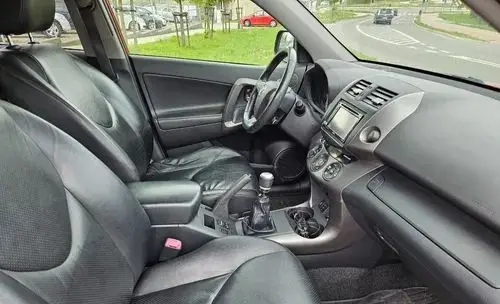 TOYOTA Rav 4 