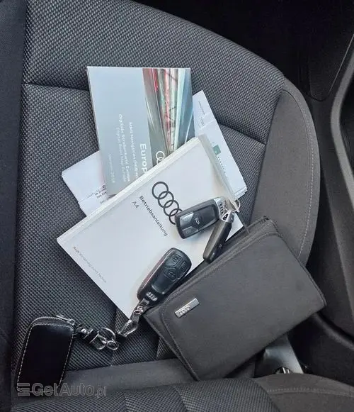 AUDI A4 