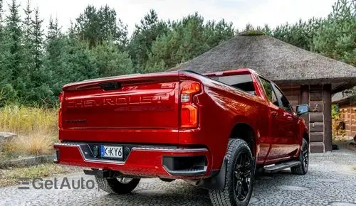 CHEVROLET Silverado 