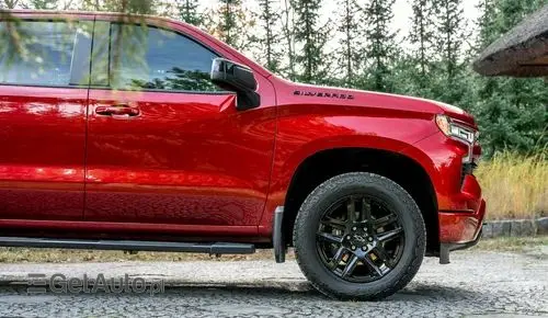 CHEVROLET Silverado 