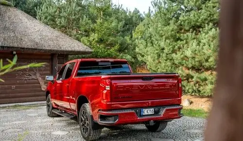 CHEVROLET Silverado 