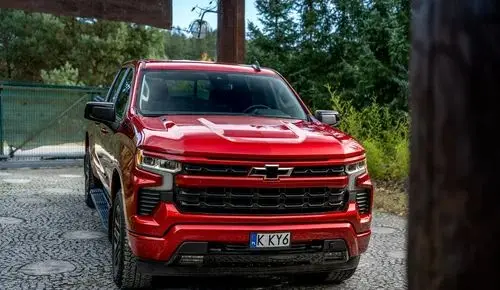 CHEVROLET Silverado 