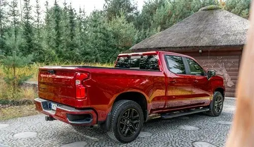 CHEVROLET Silverado 