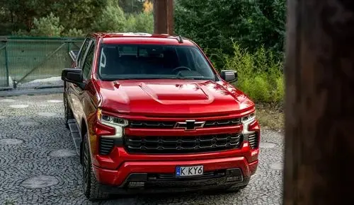 CHEVROLET Silverado 