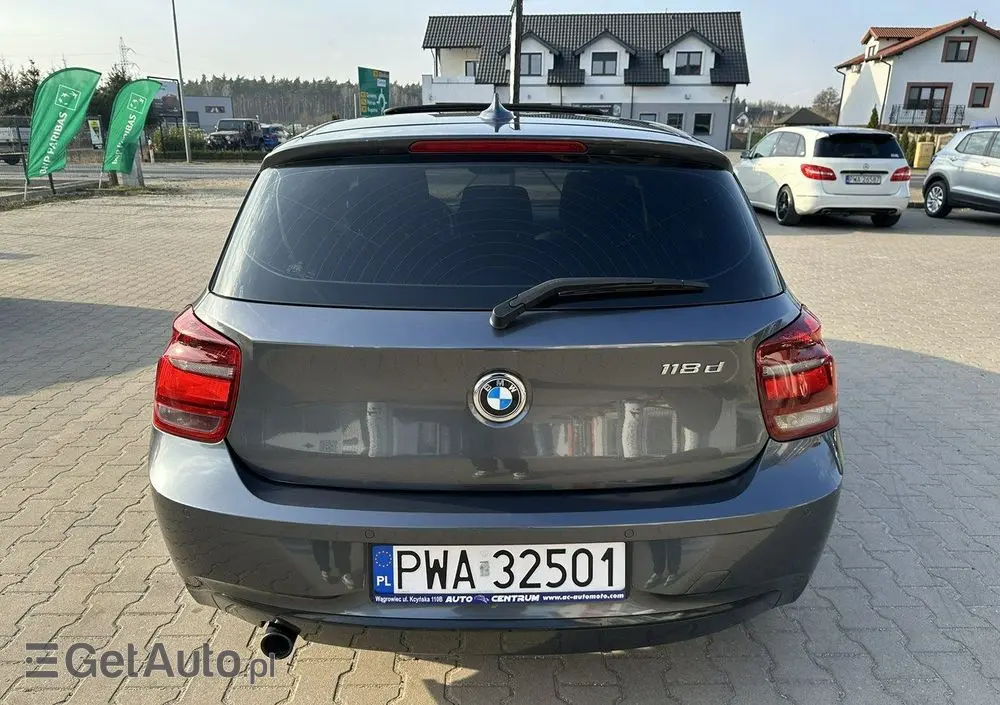 BMW Seria 1 118d Sport Line