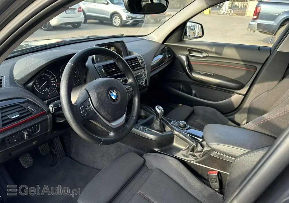 BMW Seria 1 118d Sport Line