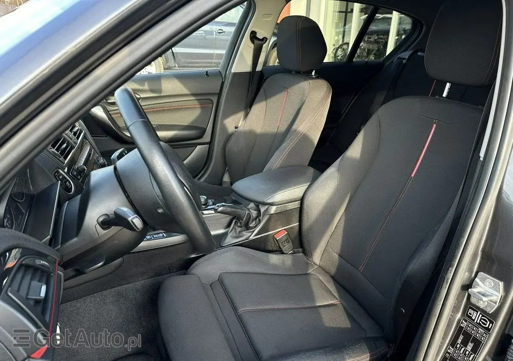 BMW Seria 1 118d Sport Line