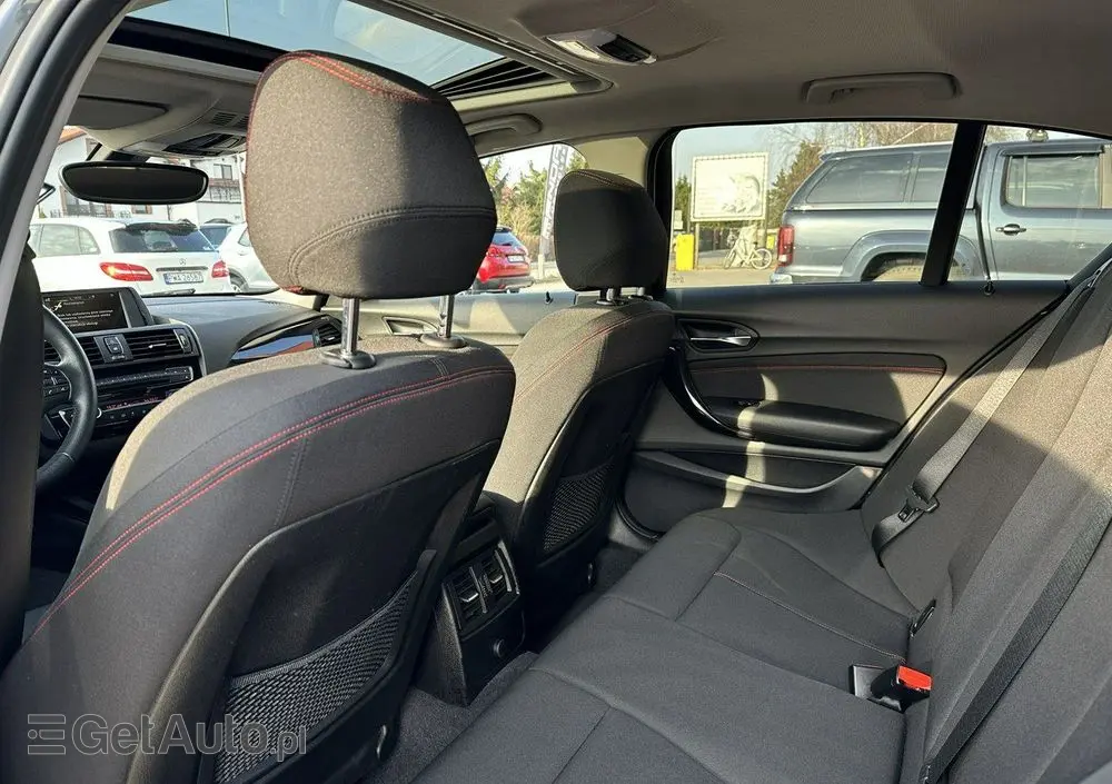 BMW Seria 1 118d Sport Line