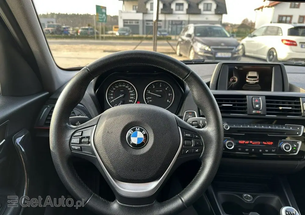 BMW Seria 1 118d Sport Line