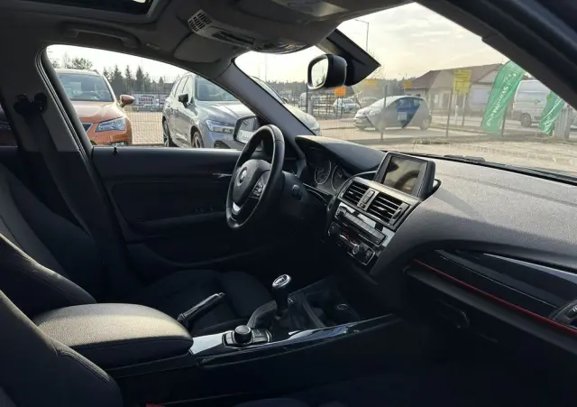 BMW Seria 1 118d Sport Line