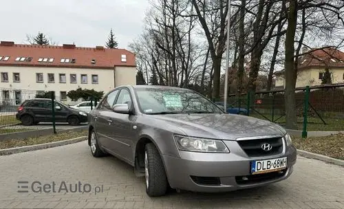 HYUNDAI Sonata 