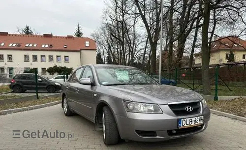 HYUNDAI Sonata 