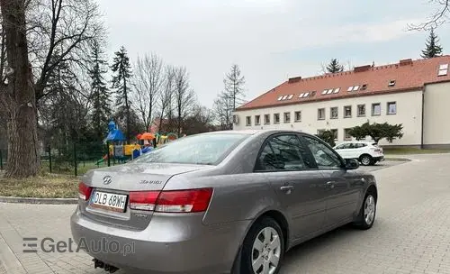 HYUNDAI Sonata 