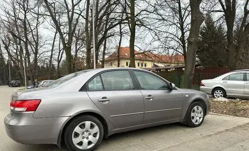 HYUNDAI Sonata 