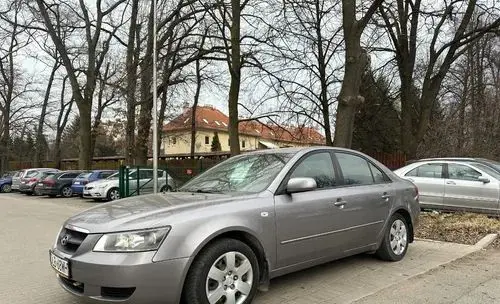 HYUNDAI Sonata 