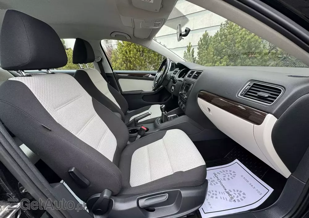 VOLKSWAGEN Jetta 1.4 TSI BMT Comfortline