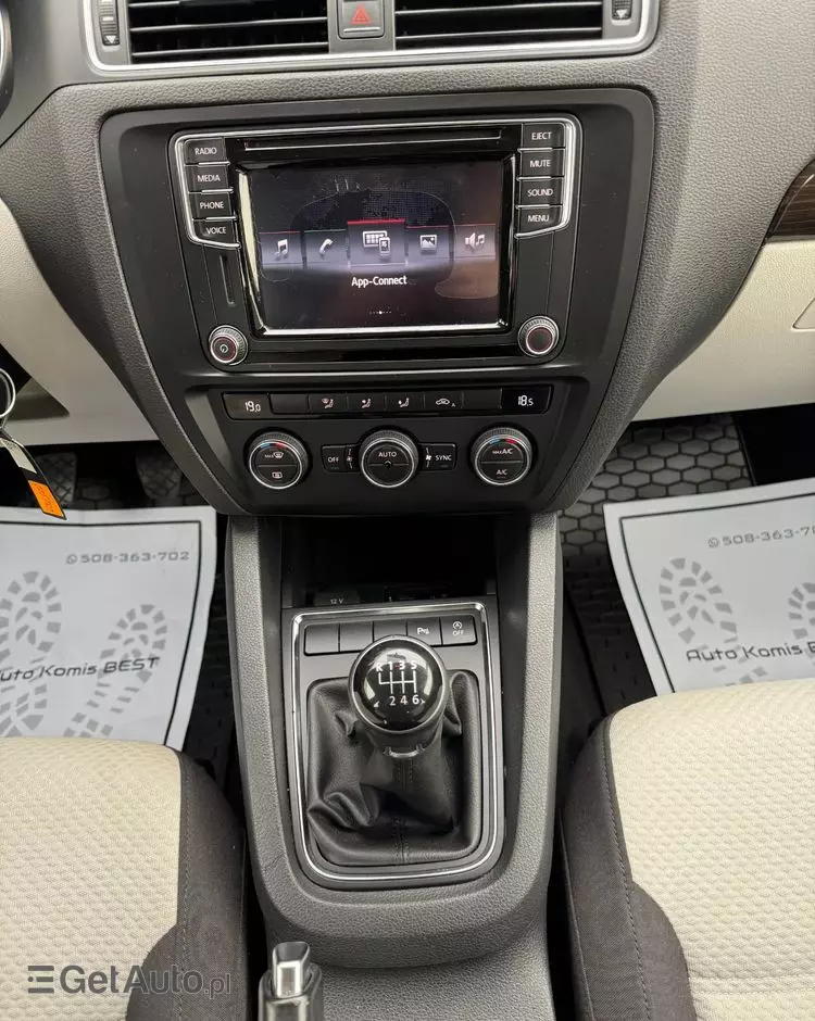 VOLKSWAGEN Jetta 1.4 TSI BMT Comfortline