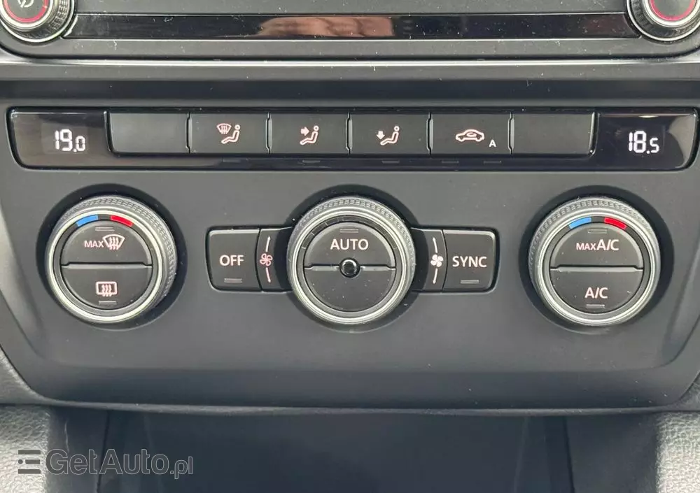 VOLKSWAGEN Jetta 1.4 TSI BMT Comfortline