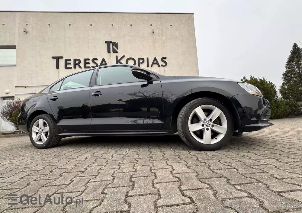 VOLKSWAGEN Jetta 1.4 TSI BMT Comfortline