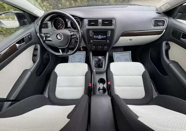 VOLKSWAGEN Jetta 1.4 TSI BMT Comfortline