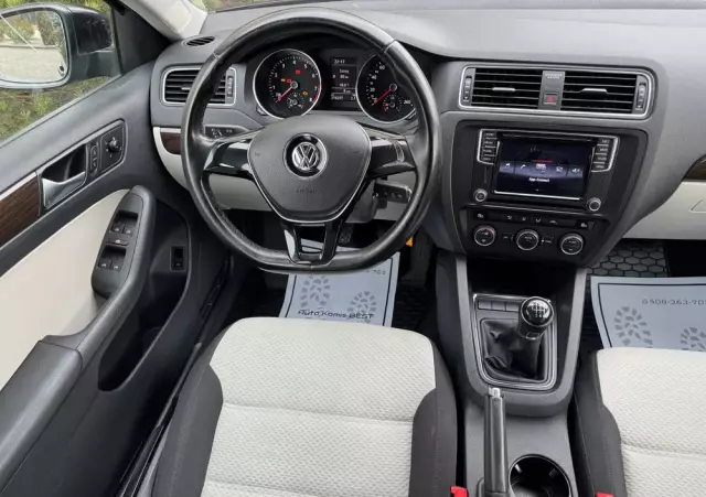 VOLKSWAGEN Jetta 1.4 TSI BMT Comfortline