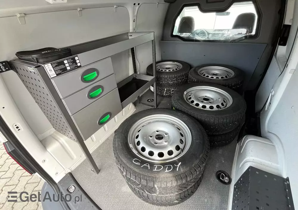 VOLKSWAGEN Caddy Maxi 